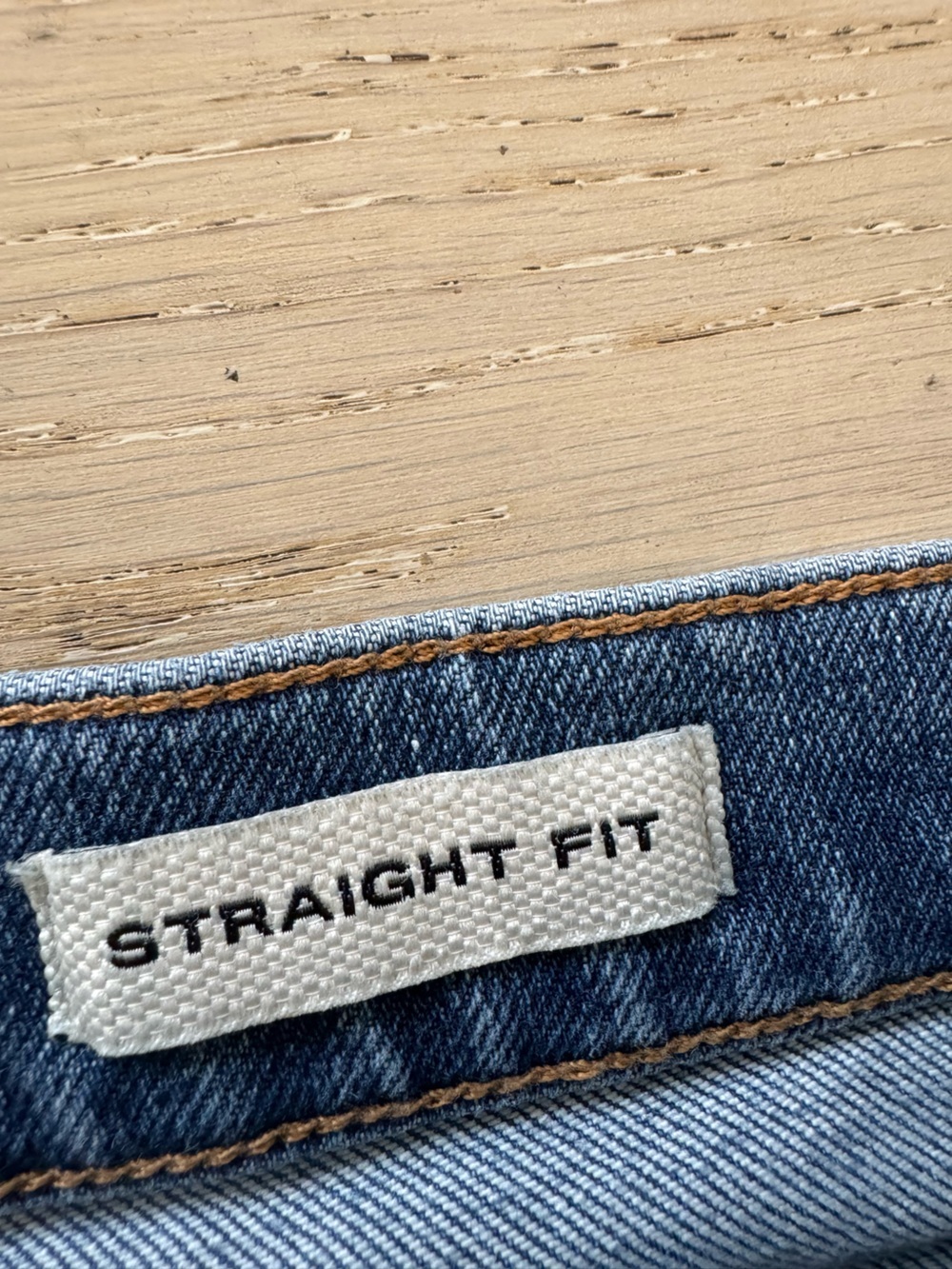 Flint and Tinder Straight Fit Jeans Mens 36x32 ( 34x31)Blue Light Wash Denim - Picture 4 of 7